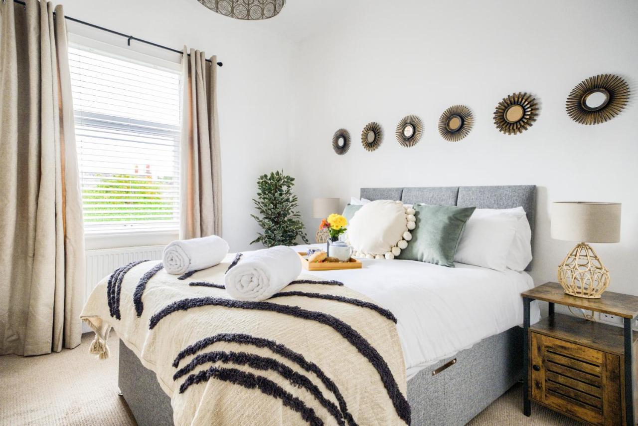 Coventry Fashionable House, City Centre, Free Parking, Sleeps 4, By Empower Homes ภายนอก รูปภาพ